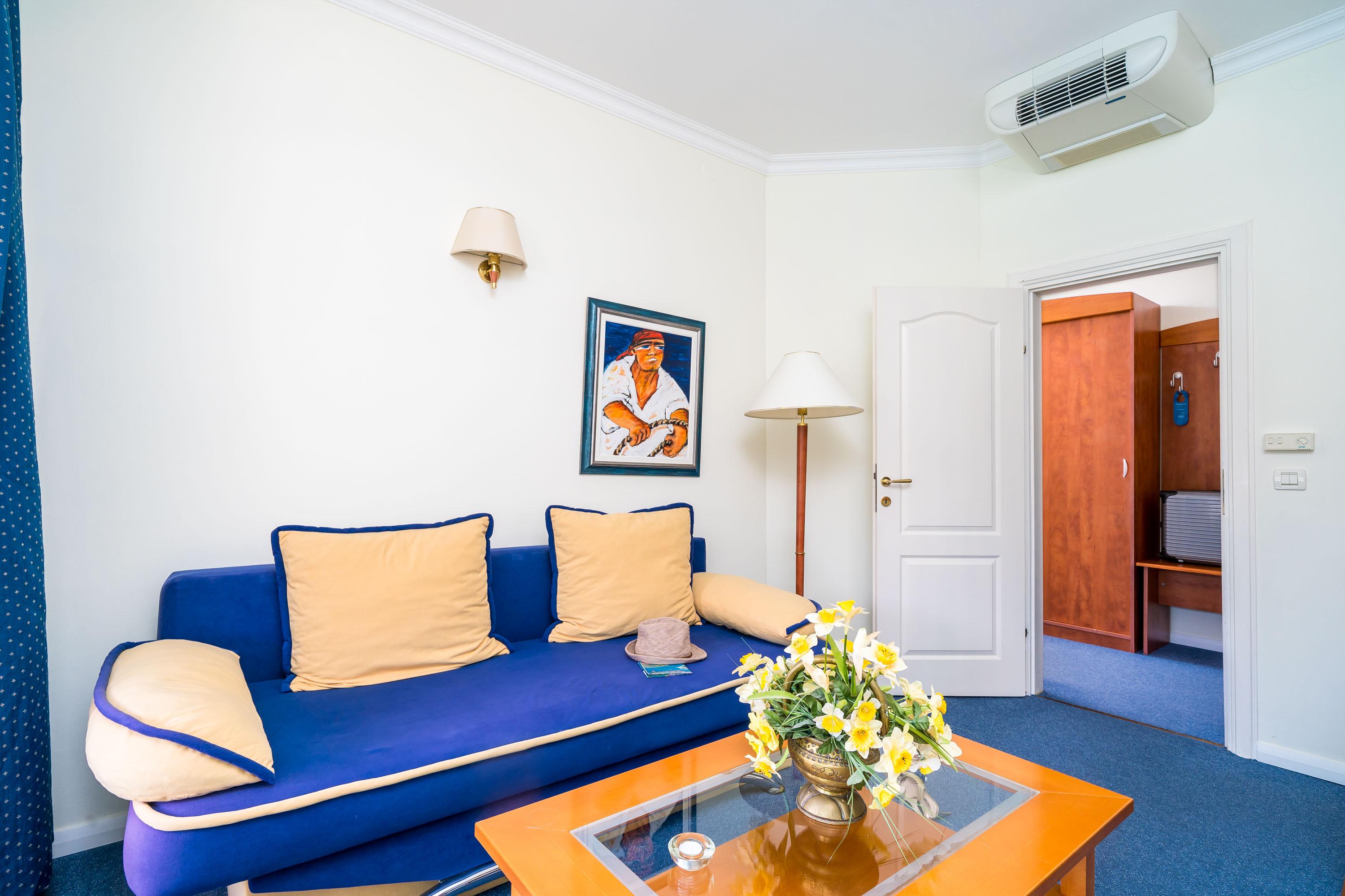 Boutique & Wolff Hotel